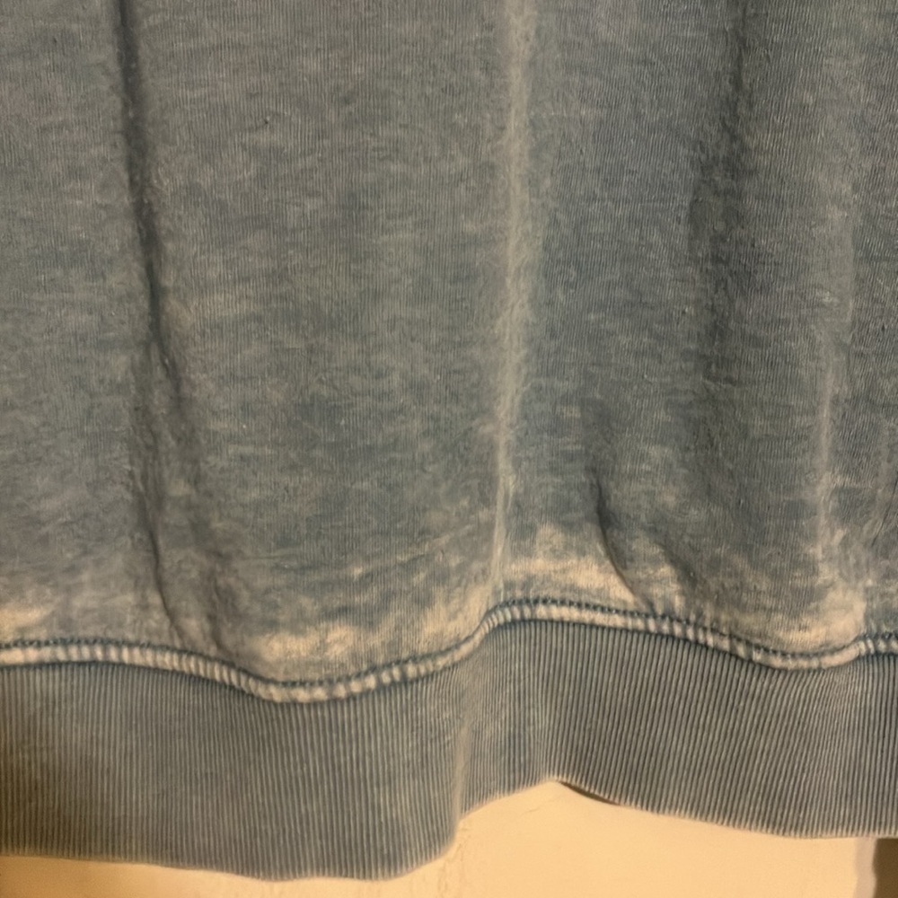 Sweatshirt - Picture 8 of 8